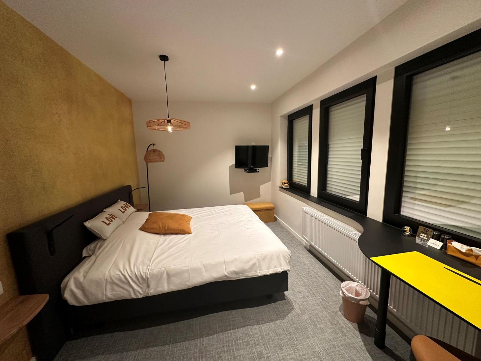 Hotel - B&B Elementum Kortrijk Eksteriør bilde