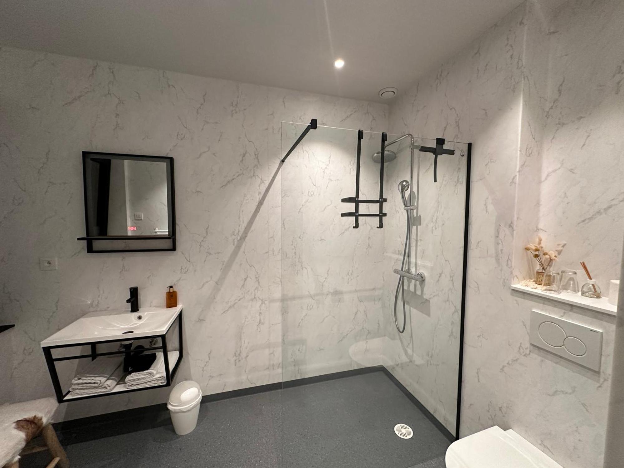 Hotel - B&B Elementum Kortrijk Eksteriør bilde